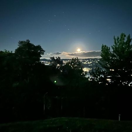 Apartamento Na Montanha Em Campos Campos do Jordão Exterior foto